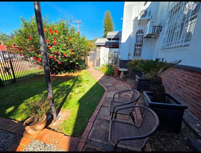 2 BEDROOM PROPERTY TO RENT IN CONSTANTIA PARK